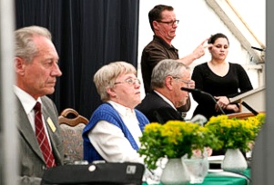 Mai 2009 - bundsweites Treffen der Taubblindenselbsthilfe - Podium
